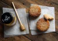 Valdzinoši mandeļu cepumi ar medu bez cukura un miltiem (fotorecepte)
