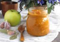 Garšvielu maģija – kečups ar āboliem un kariju (fotorecepte)