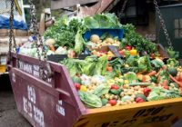Nepārdoto ēdienu Itālijā vairs nosūtīs uz atkritumu konteineriem, bet gan…